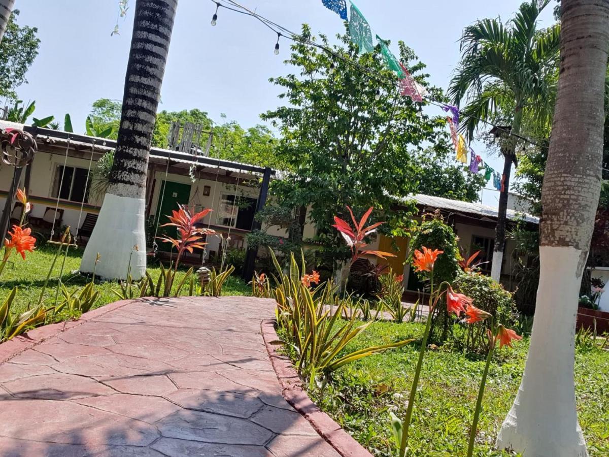 Cabanas Colibri Bacalar Exterior photo